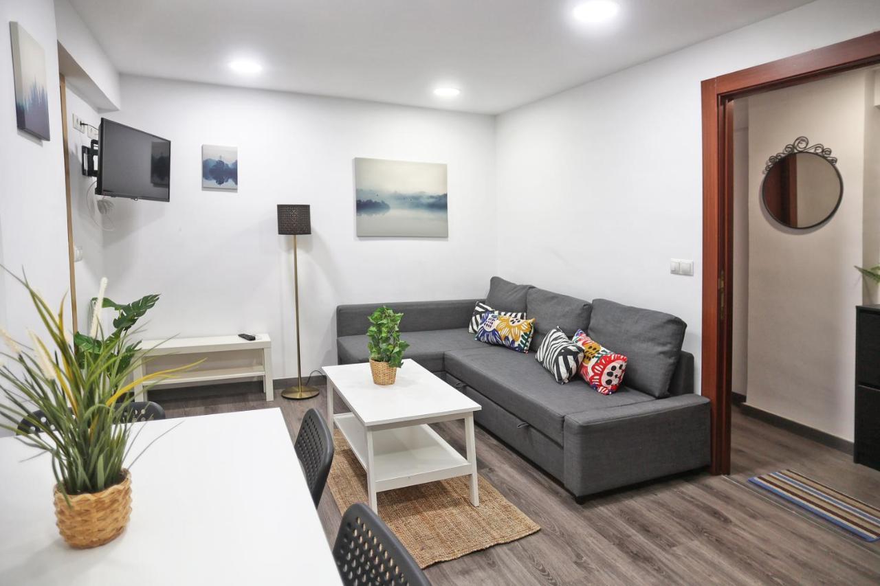 Apartament Holidays2Malaga Goya - Zona Huelin & 500 Mts De La Playa Zewnętrze zdjęcie