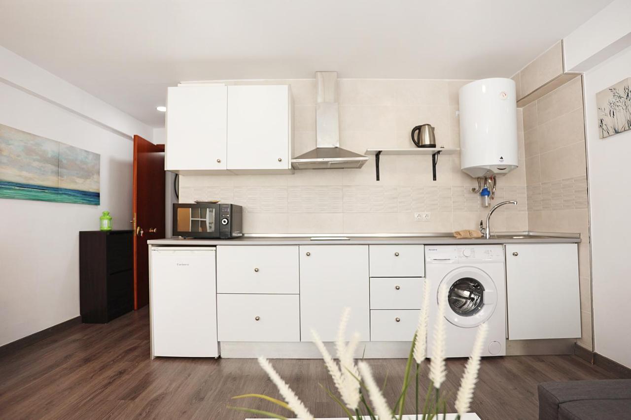 Apartament Holidays2Malaga Goya - Zona Huelin & 500 Mts De La Playa Zewnętrze zdjęcie