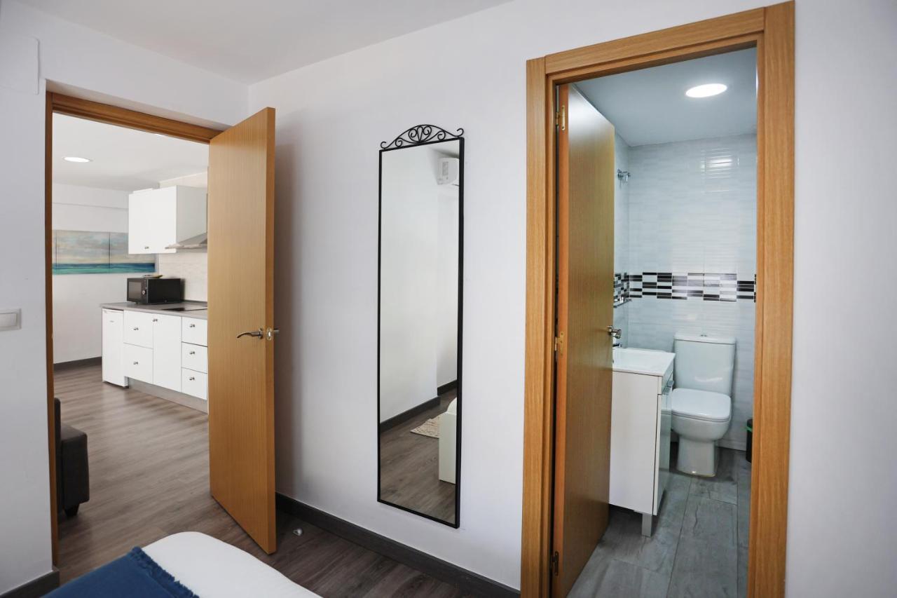 Apartament Holidays2Malaga Goya - Zona Huelin & 500 Mts De La Playa Zewnętrze zdjęcie